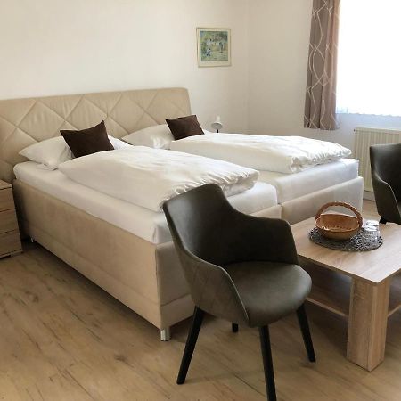 Pension Dabrunz Heimbach Bagian luar foto
